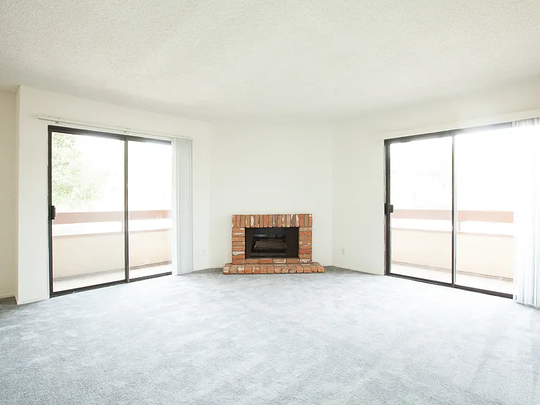 601 Westholme Ave #204 — Photo 2