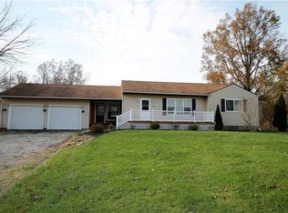 3180 S East River Rd, Berlin Center, OH 44401