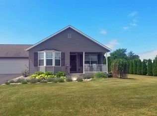 21 Red Shed Rd, Shippensburg, PA 17257