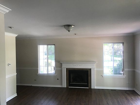 3rd image of 353 Sandhurst Ln #353