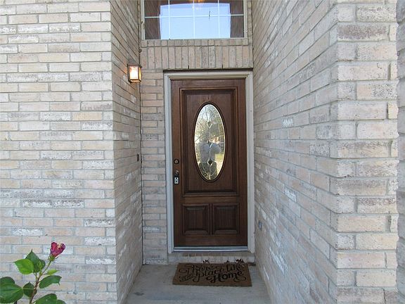 4th image of 2226 Thorn Berry Creek Ln