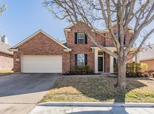 8224 Lauren Way, Watauga, TX 76148