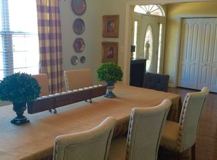 18 Spring Hollow Dr, Deatsville, AL 36022