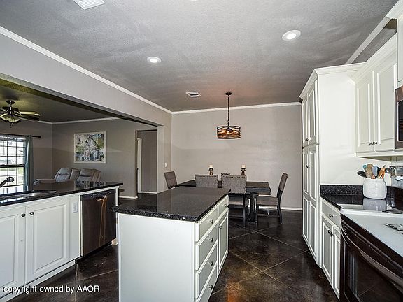3rd image of 7801 Crestline Dr