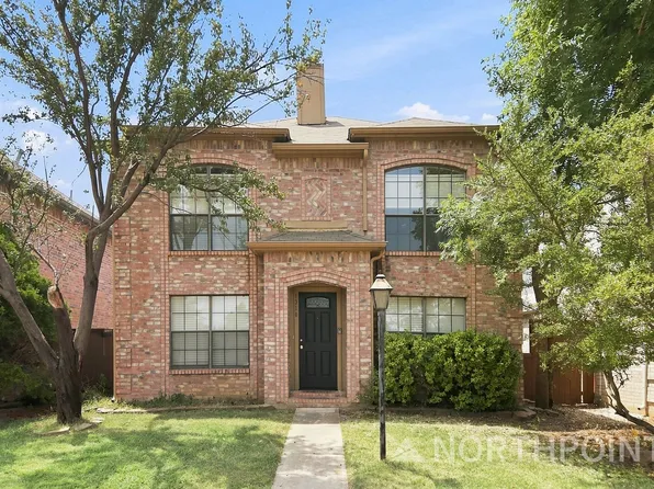 1310 Creekview Dr, Lewisville, TX 75067