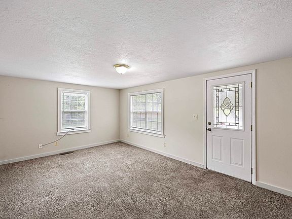 5th image of 805 Ray Rd