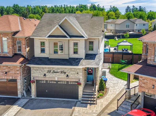 28 Sasco Way, Essa, ON L3W 0C8