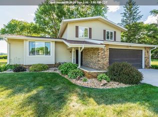 122 Pioneer Valley Dr, Sergeant Bluff, IA 51054