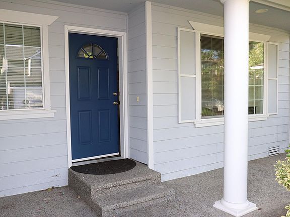 3rd image of 3217 135th Pl SE