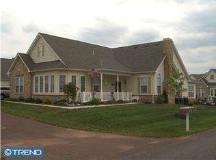 1057 Burgundy Cir, Pennsburg, PA 18073