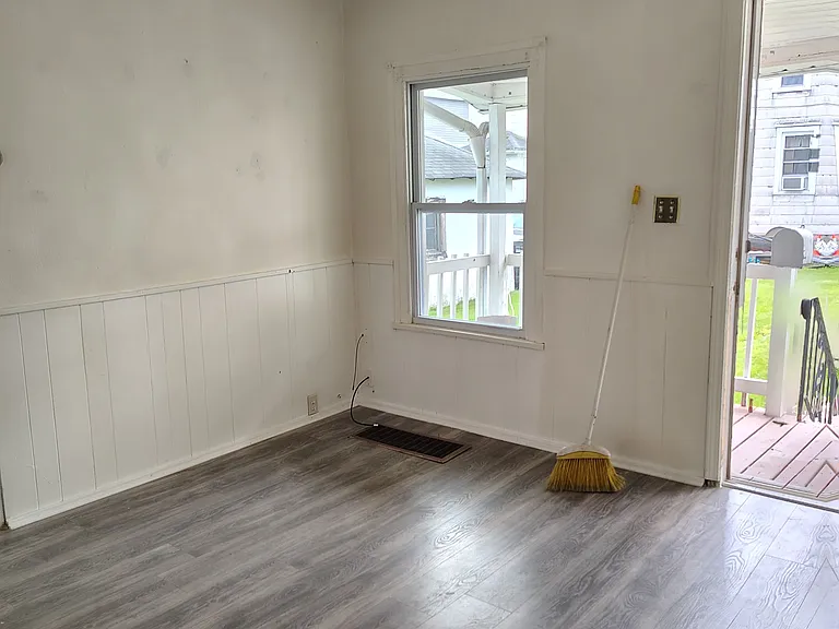 415 1/2 Brownell Ave — Photo 14