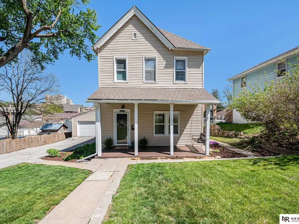2117 S 46th St, Omaha, NE 68106
