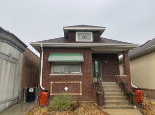 7520 W Addison St, Chicago, IL 60634