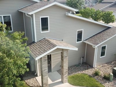 2100 Sundancer Loop SE, Mandan, ND, 58554