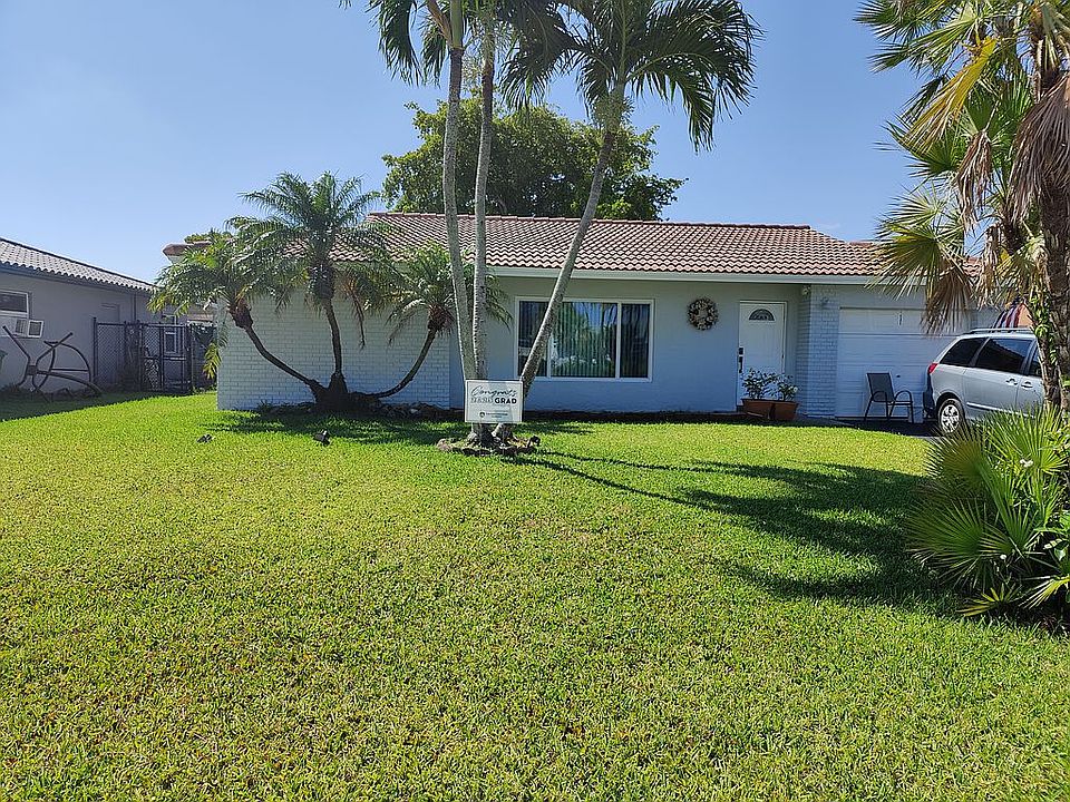 1st image of 8018 NW 101st Ave
