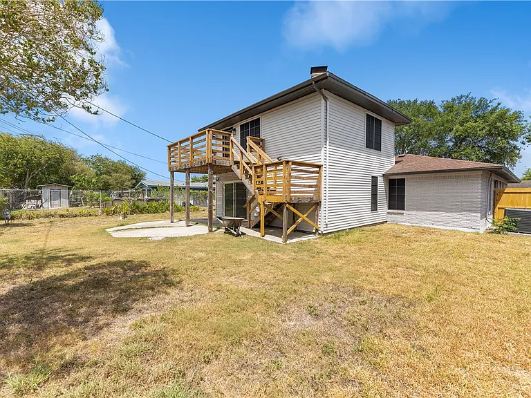 4937 Holmes Dr — Photo 26