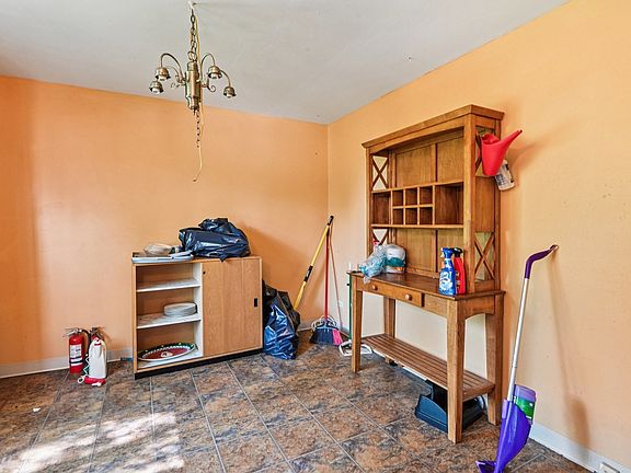 5th image of 401 Pebble Beach Cir