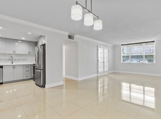 1913 S Ocean Dr APT 121, Hallandale, FL 33009