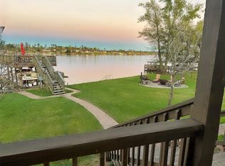 111 7th Ave, Onalaska, TX 77360