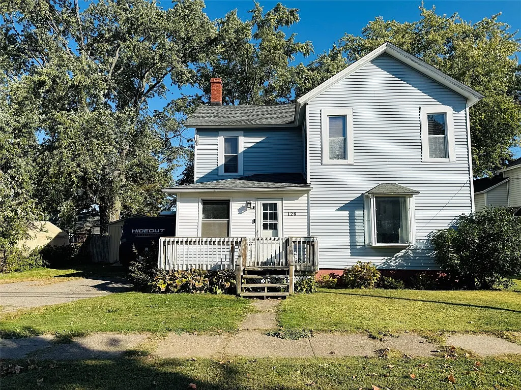 128 Grahamville St photo 1