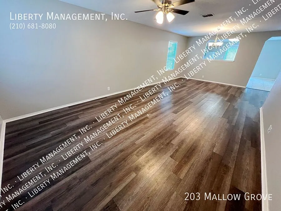 Move-in Ready 4 Bed, 3 Bath — Photo 3