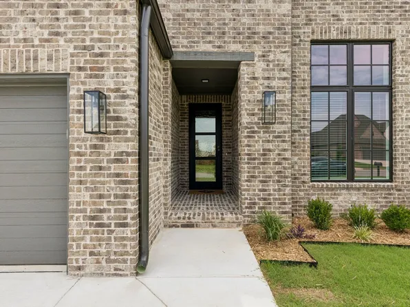 5904 E 127th St S, Bixby, OK 74008