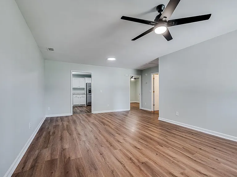 803 Ash Street Ext #B — Photo 5