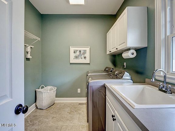 4th image of 3413 Upton Ct