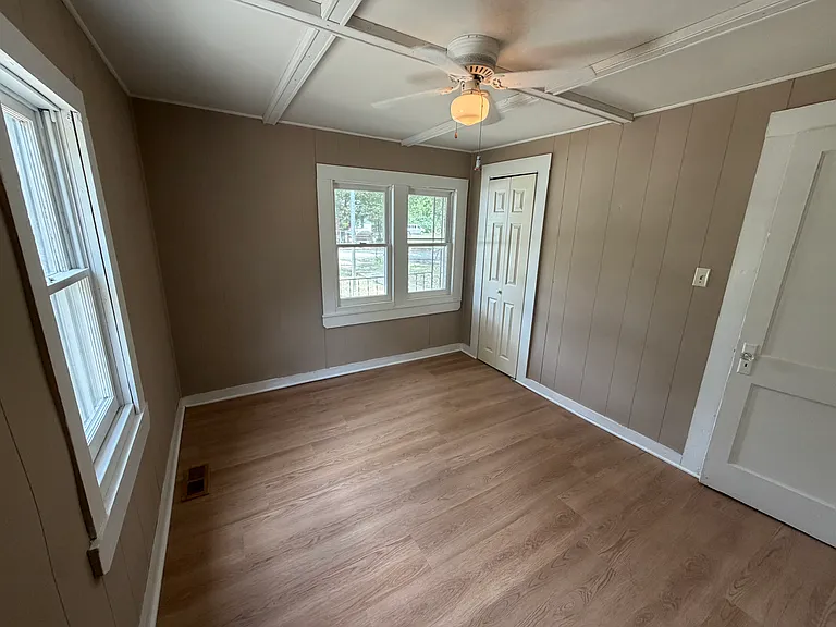 8525 Jackson Cir — Photo 15