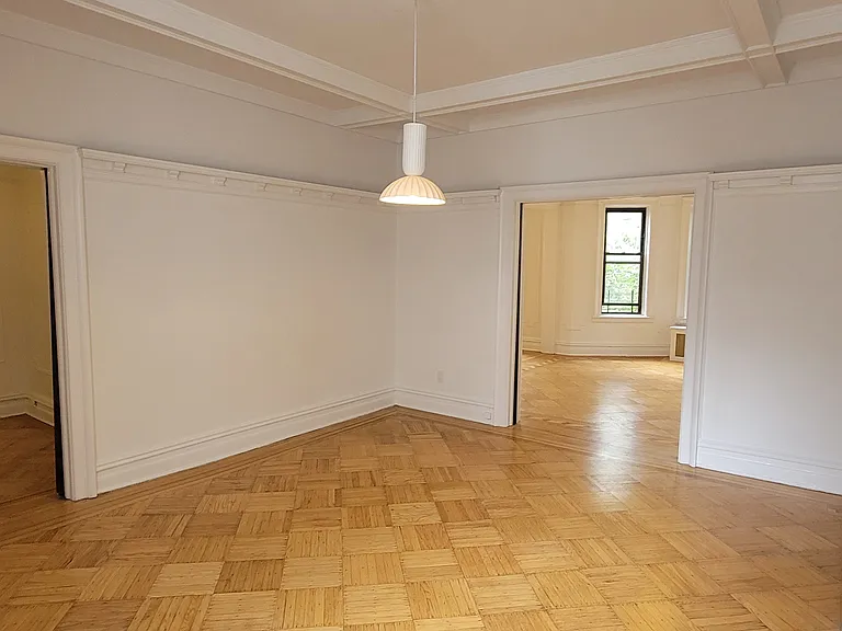 570 5th St #3 — Photo 9