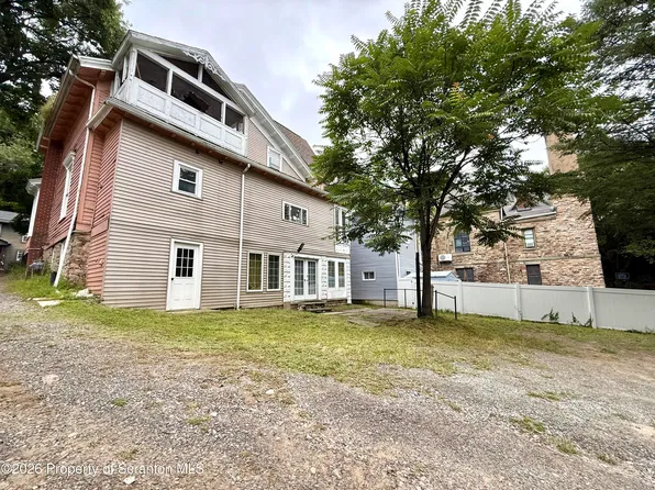 2016 N Main Ave, Scranton, PA 18508