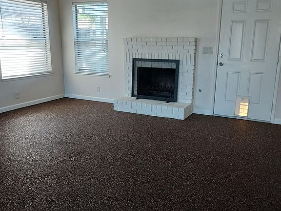 4th image of 1001 Fairview Pl