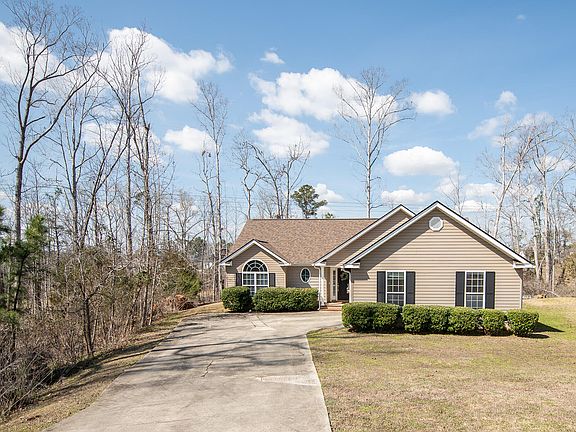 2nd image of 1022 Leigh Lake Road