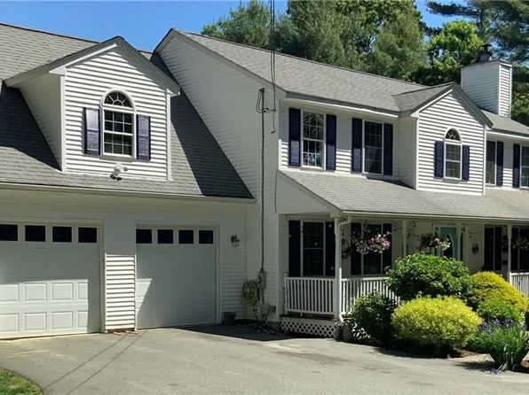 299 Robin Hollow Rd, West Greenwich, RI 02817