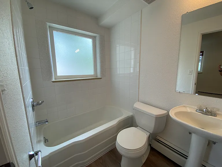 961 16th St #2 — Photo 7