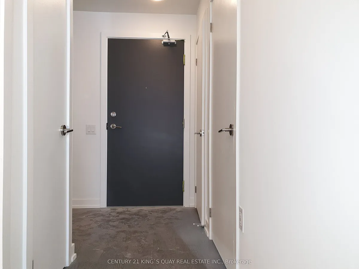 Building Photo - 8 Olympic Garden Dr #S613