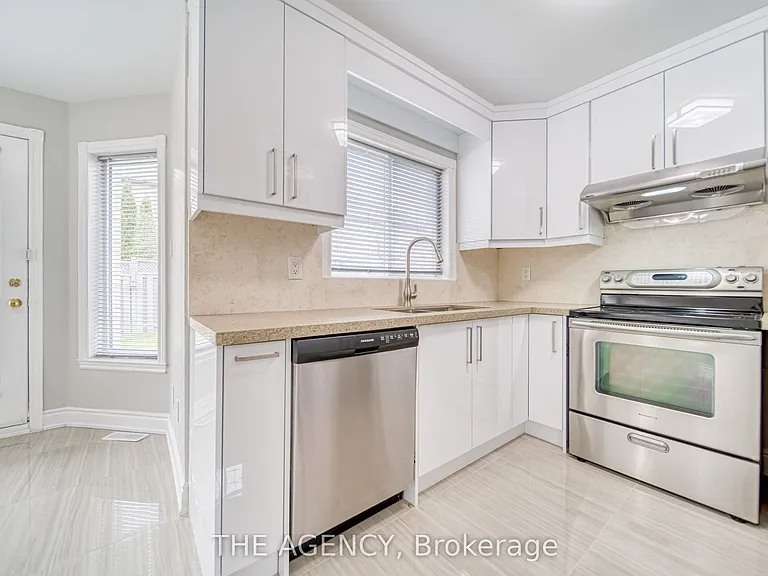 48 Chiara Dr #MAIN — Photo 7