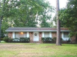 1510 Wildbriar Dr, Lufkin, TX 75904