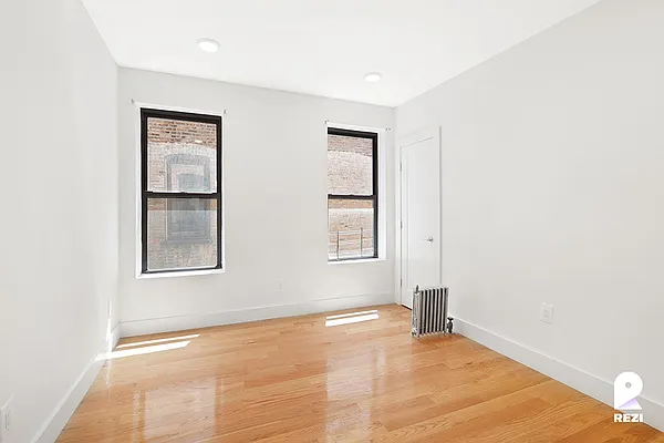 Rented by REZI | media 8