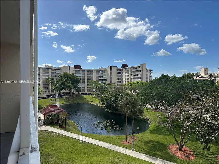 7051 Environ Blvd #431 — Photo 39