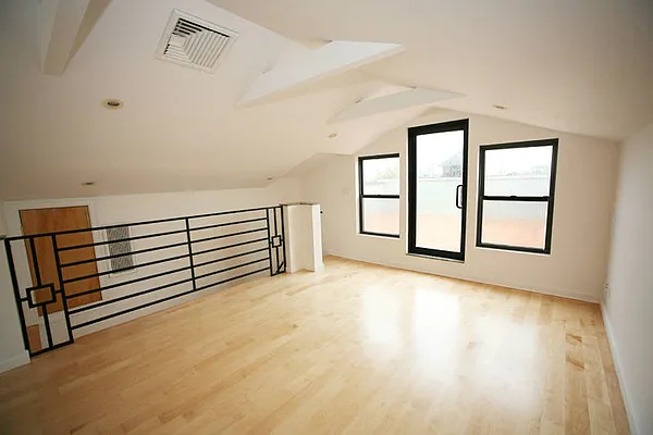 Sold by Betancourt & Associates Realty LLC | media 31