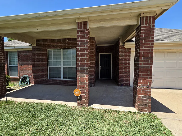 12100 Worthwood St — Photo 5