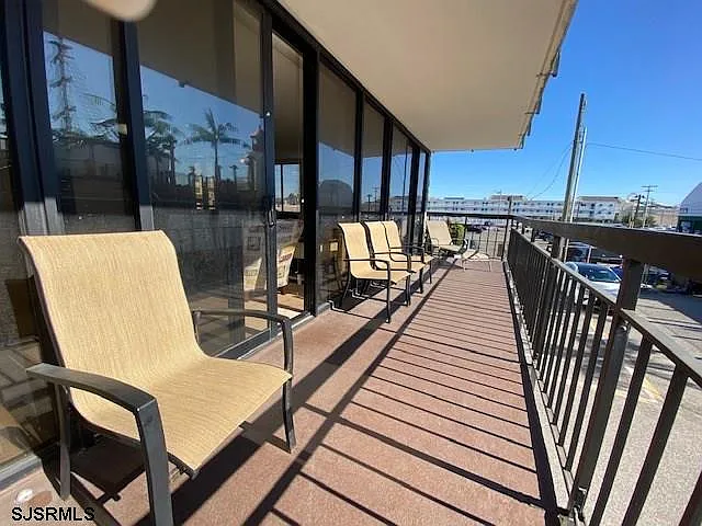 935 Ocean Ave #207 — Photo 17