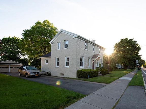 2nd image of 220 West Ave
