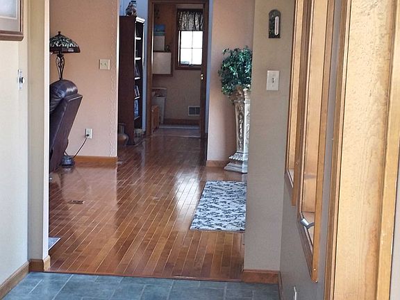 Sunroom/living/office/laundr