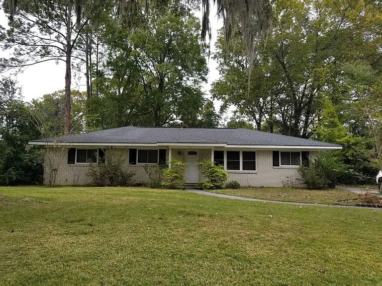 406 Montclair Blvd — Photo 1