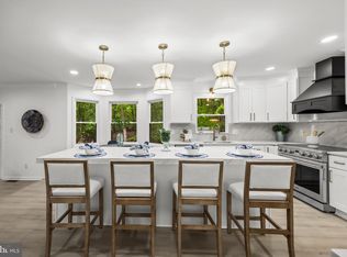 1 Dickson Dr, Medford, NJ 08055