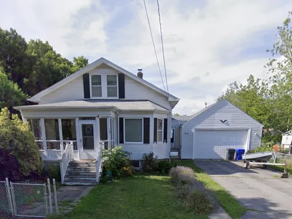 134 Kickemuit Rd, Warren, RI 02885