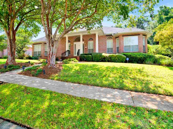 6020 Otter Point Rd, Pensacola, FL 32504