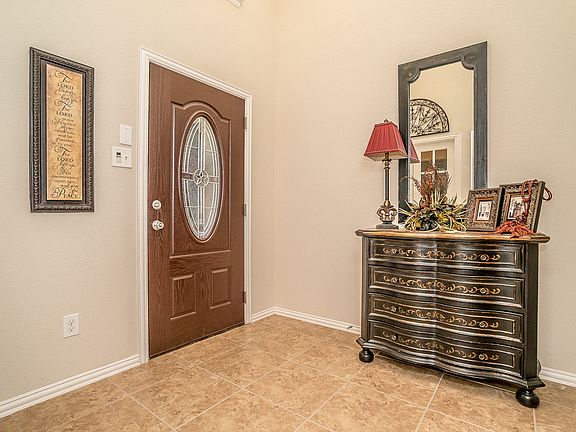 4th image of 1412 Cockatiel Dr